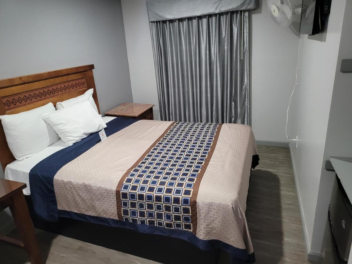 לוס אנג'לס Las Palmas Hotel מראה חיצוני תמונה